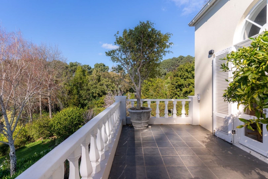 4 Bedroom Property for Sale in Constantia Western Cape